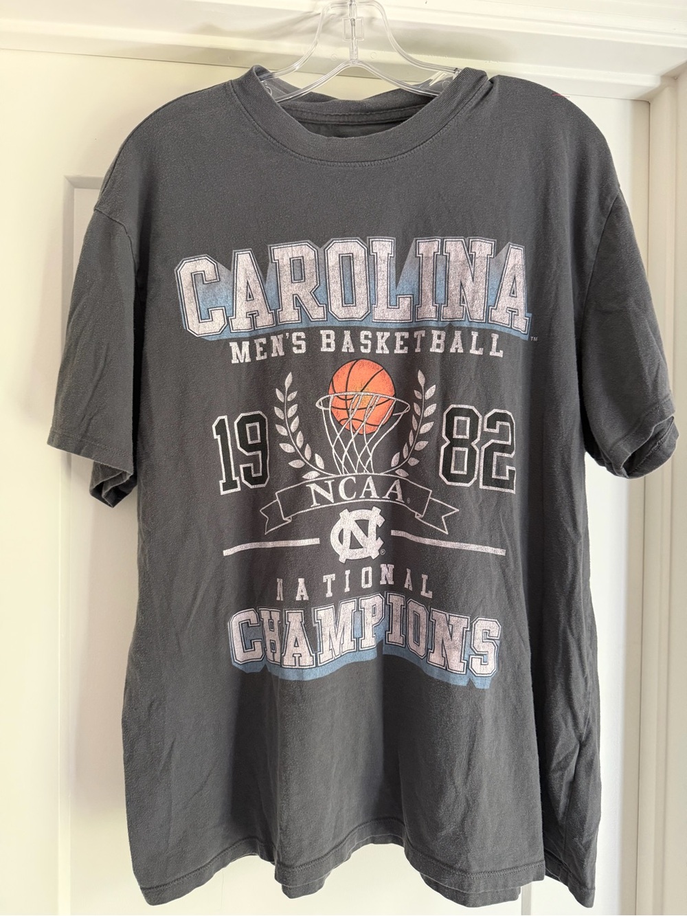 Abercrombie & Fitch Carolina Men's Basketball Graphic Tee - Charcoal